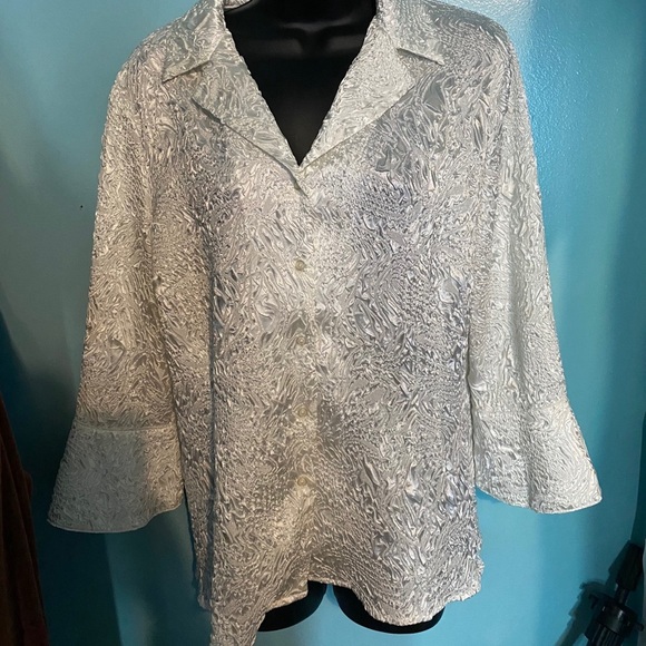 White button up blouse - Picture 1 of 5